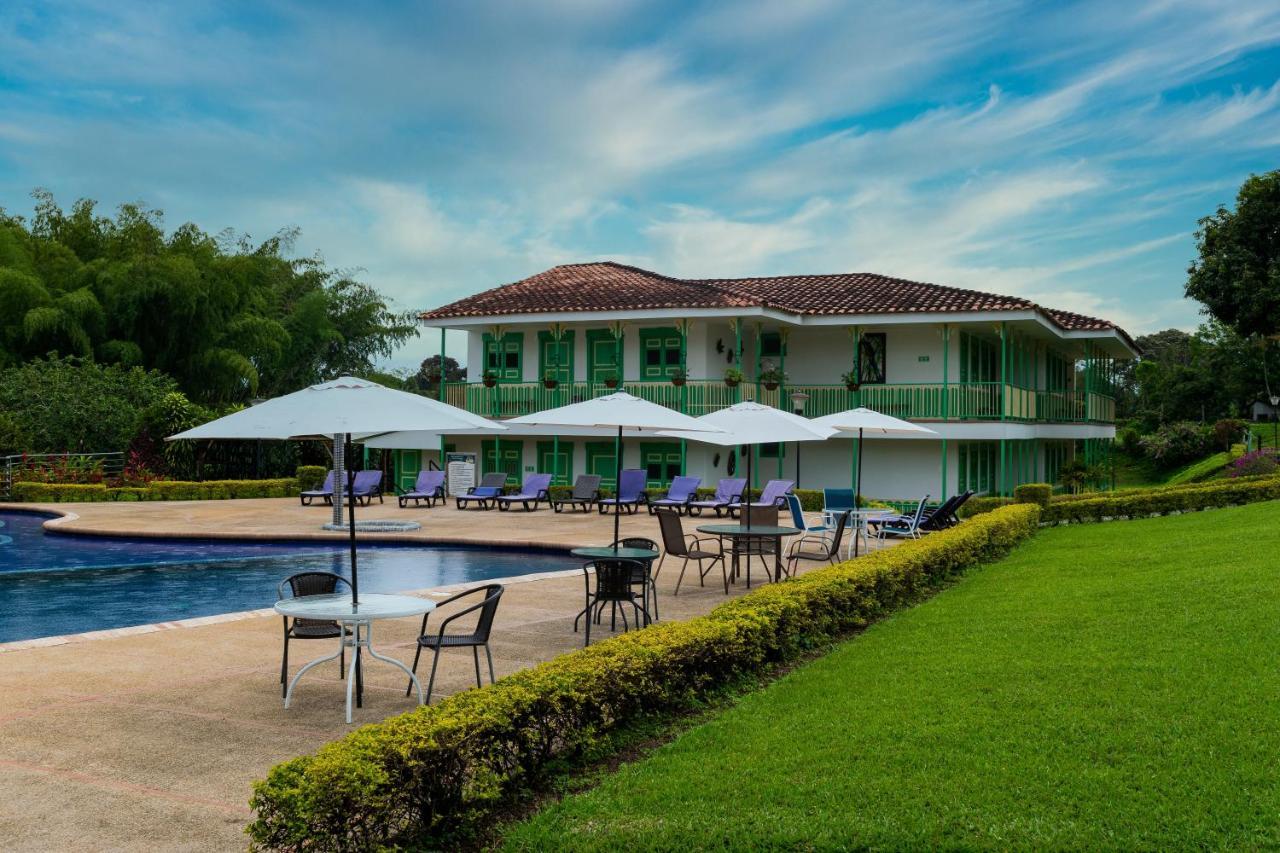 Hotel Eden Parque Del Cafe Монтенегро Екстериор снимка